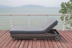 OUTFLEXX Rollliege, Grau, Polyrattan, 200x70x27,5cm, Rückenlehne 5-fach Verstellbar 36 OUTFLEXX Rollliege, Grau, Polyrattan, 200x70x27,5cm, Rückenlehne 5-fach Verstellbar -Gartenmöbel 16 18367.jpg