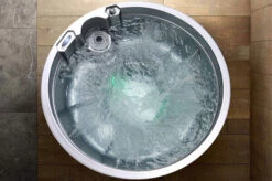 Outtech Steel Art Aqua Whirlpool, Silber/grau, 180x180x73 Cm,5 Pers., LCD Balboa Anzeige, Rund
