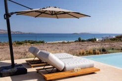 OUTFLEXX Icon Loungeliege, Lead Chine, Alu/Teak/Sunbrella, 213 X 89 X 41 Cm, Inkl. Verstellbarer Rückenlehne 14 OUTFLEXX Icon Loungeliege, Lead Chine, Alu/Teak/Sunbrella, 213 X 89 X 41 Cm, Inkl. Verstellbarer Rückenlehne -Gartenmöbel 23437 4.jpg